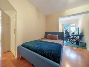 Photo 16- click for photo gallery